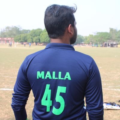 BiswajeetLucky's profile picture. Midnight snacker 🌝