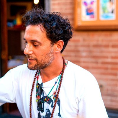 Il 31 dicembre 2020 nasce il mio alter-ego: Anderson. Anderson non esiste, esiste solo nella mia mente. https://t.co/RPXw6CLopZ
