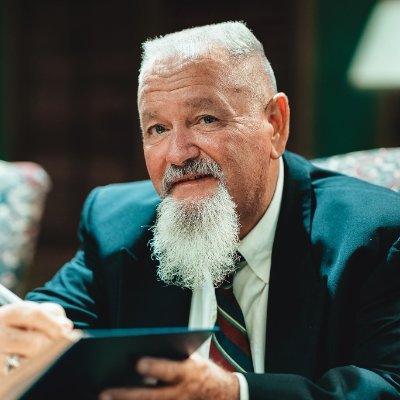 AndyDillard1992's profile picture. Six in a Row is a book about golf, faith, and purpose. A non-fictional story based on the autobiography and life of Andy Dillard.