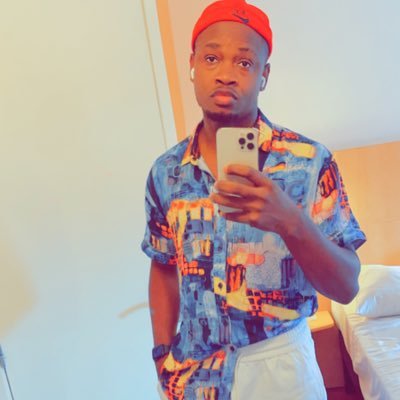 Hennyoba's profile picture. Hairstylist ~~Gunners for life- ALX SE Cohort12 class 2023