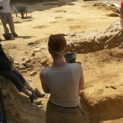 Recent grad from @UCamArchaeology | Biomolecular Archaeology of Medieval & Post-Medieval Disease, Health, & Medicine | Early Modern History | she / her