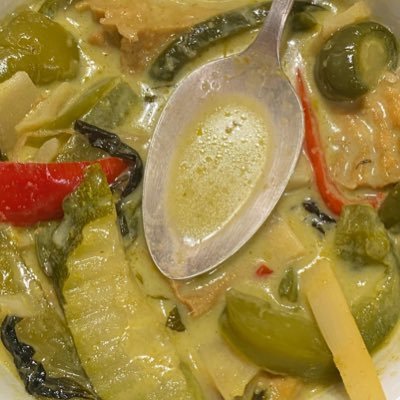 ie_gorl's profile picture. vessel for my unhinged thoughts don’t take me too seriously 😚 💌 ☕️