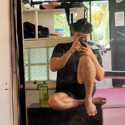 Makkkiiiiiiii's profile picture. 