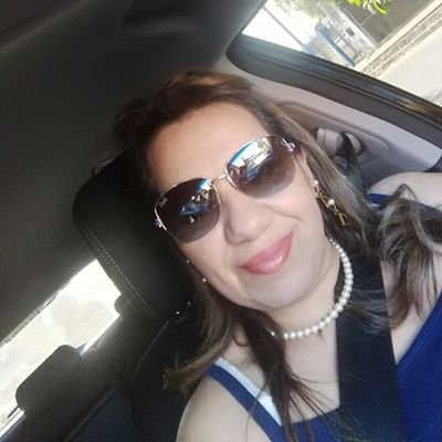 Abogada, Escribana y catedrática de la Facultad de Derecho UNA, actualmente en la Dirección de Evaluación y Gestión de la Calidad.