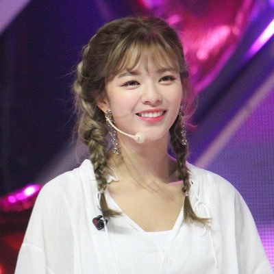 jeongyeon_ot9's profile picture. TWICE❤️ONCE