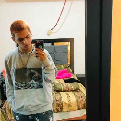 🛹