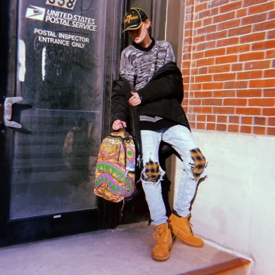 evan_poff's profile picture. NEW EP “Late Nights in the Deep End” OUT NOW!!! available on all platforms :)