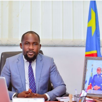 Citoyen congolais engagé à faire entendre sa voix en jouant un rôle actif redonnant la dignité à sa communauté et à son état.
#LaFinSeraBelle