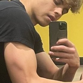 Dndpriv1's profile picture. send me your nudes