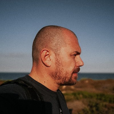 TheLittleBean's profile picture. Developer & Photographer