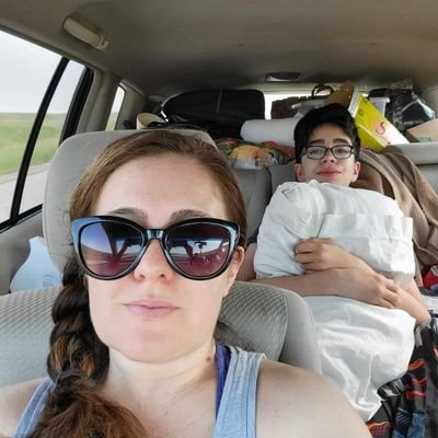 A mother & son duo who write about travels from a unique dual perspective! 🚗✈️🌎 

Blog: https://t.co/4MivKqry2R

MPA=Motherhood & the Performing Arts