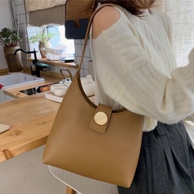 2児を子育て中💕誰でも出来るカンタン副業を紹介しています💙スマホがあればどこでもお仕事可能💙自分のペースでやりたい時にやれます♪私自身3ヵ月で月収100万達成しました✩本気で現状を変えたいと思っている方を無料でサポートしてます🌟無言フォロー大歓迎です💕