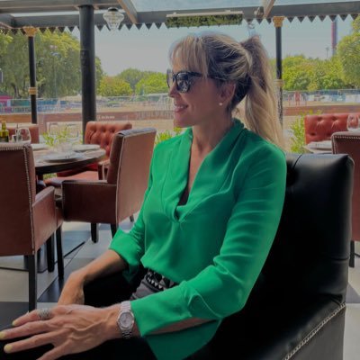 GuillerminaGVF's profile picture. Abogada ⚖️ Digital Democracy. El universo entero en todas sus escalas, lugares y momentos obedece a las mismas leyes fundamentales de la naturaleza.