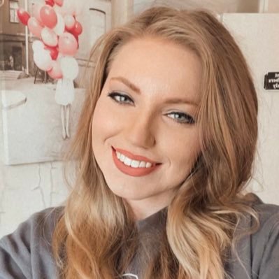 Wife | Mom | College Student 👩🏼⚕️ ✨Believe in yourself and you can do anything. - Follow me on https://t.co/6TPkF3h9nP