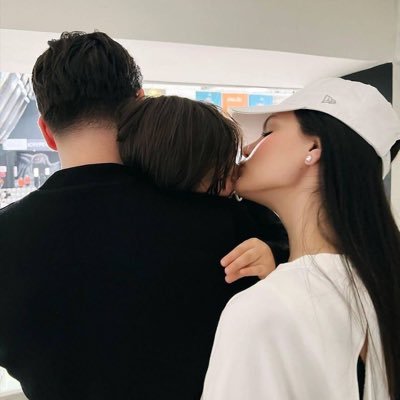 لم يُلمّس قلبي شيء أعمق مِن حُبك ♥️L💎