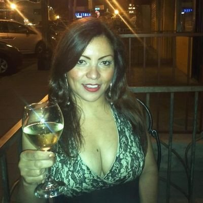 CaliBennet's profile picture. gemini ♊️.  practicing vegetarian.  love ❤️ animals. love nature. love traveling. love books. love this country. My goal, to complete my bucket list.