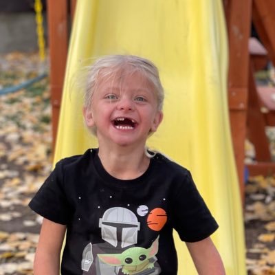 alittlemiracle3's profile picture. Connecting people with our story about our inspiring little girl!