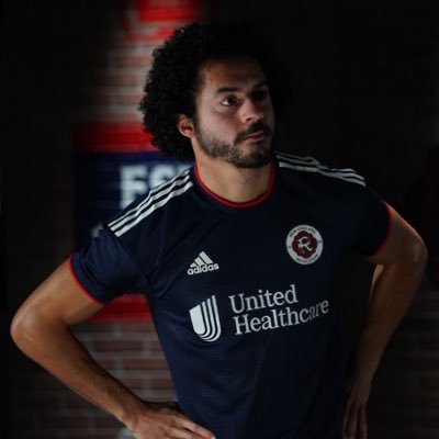 Professional footballer for the New England Revolution #34                            🇺🇸🇮🇹