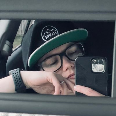 27 | Founder of @ElevateCrate ššØ | Gamer š® | Photographer šø | @Elevated_Erin š³ļøāšš #Vote