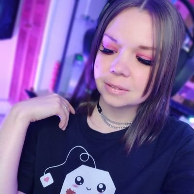 ♡ Variety Streamer - https://t.co/wxLWilpSM0
♡ @3BitUK Member.
♡ She/Her.