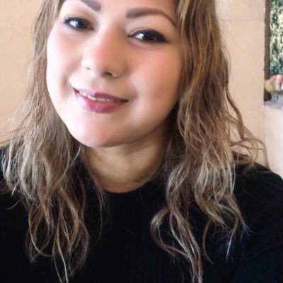 ROSAURAVR09's profile picture. cine, libros y café💕