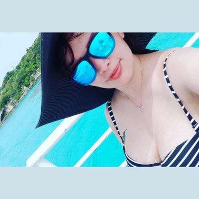 its_BettM's profile picture. Die with memories, not dreams.