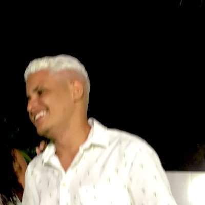 Posto umas merdas que vem na cabeça Soteropolitano 🌊 | +55 71 @ECVitoria