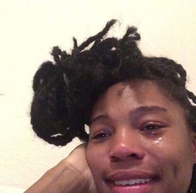 Pemburuauangstt's profile picture. 🍉🍉