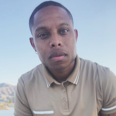 “Living unapologetically... ...these are my moments.” Storyteller 🖊🐶🤦🏾♂️👔🎬