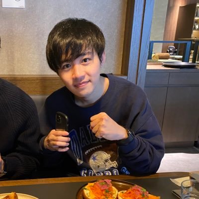 ジモティーでiOSAndroidのエンジニアしてます Github: https://t.co/XzUzxn9BDo