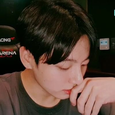 inlove with the j's she/her
• bangtan • wannaone • svt • nct •
💉🔬