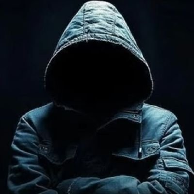 Komdan_52's profile picture. شخص 😡 جدا لكن 🤤