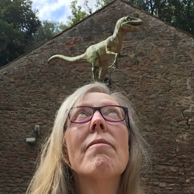 Writer of SF, dark fantasy and horror. She/Her.
Now on Spoutible: https://t.co/K6GMqpKysc