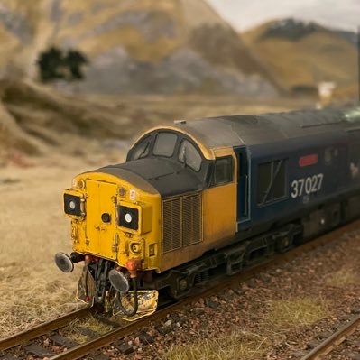 Creator of ‘Highland Rover’, a layout inspired by railways throughout the Scottish Highlands.  Class 37 obsessed.