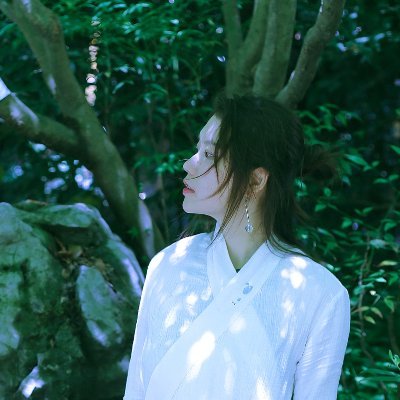 地方公立大学中退｜無事就職するも職場環境の変化でうつ病を発症｜ブログを独学で開始→50記事で収益0→友人からの紹介でネットビジネスに出会う｜初月から5桁収益がでる｜自分の生活スタイルで作業ができる｜副業に興味があるあなたを無料でサポートします✨