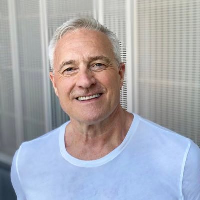 Ryan463510661's profile picture. You know only that much what I have chosen to show!🌹