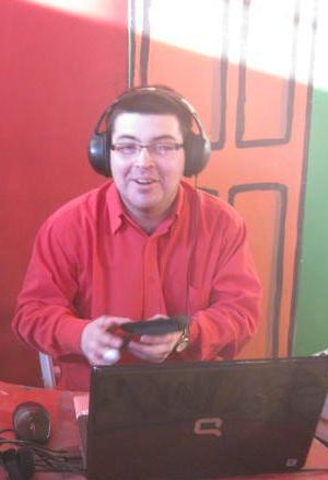 TÉCNICO EN COMUNICACIÓN Y RR.PP, , TRABAJÓ EN RADIO RANCAGUA, COLOCOLO, DIGITAL Y BONITA, TRABAJE COMO SECRETARIO DE SERVICIO TÉCNICO GONARIS y EL TIPÓGRAFO.