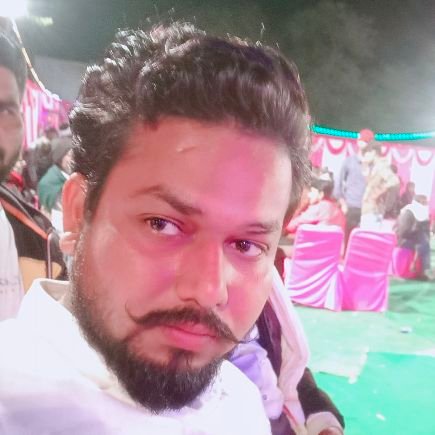 समाज की सेवा करना देश प्रेमी