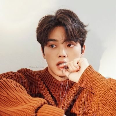 leeyumisj's profile picture. 