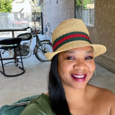 thereal_Ronnie1's profile picture. 