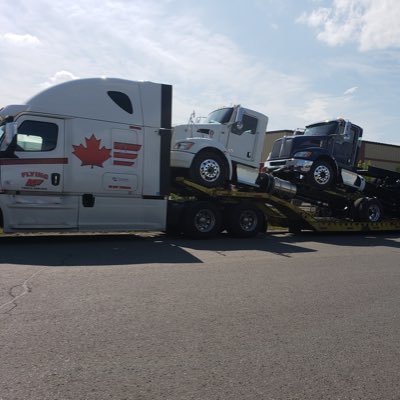 2simontomlinson's profile picture. 