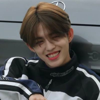 M00NHA0's profile picture. w😭e😭n😭j😭u😭n😭h😭u😭i😭