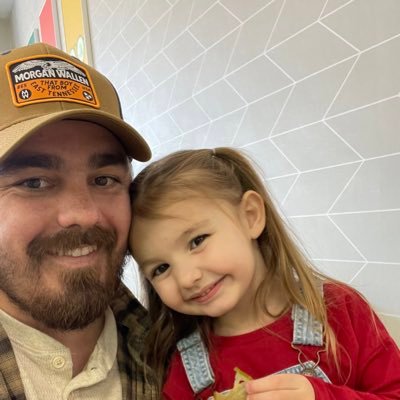 Husband to @Alliejade95, Father to Emersyn and Jasper, History & Science teacher, UPIKE Alum, Navy Vet.            SVHS Head Softball Coach