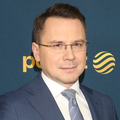 Komentator, prezenter w Polsacie Sport i News, m.in. autor programu 'Atleci'; prowadzący audycje w Radiu TOK FM, gospodarz pasma 'Przy niedzieli o sporcie'.