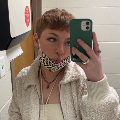 Chloe31770310's profile picture. she/her