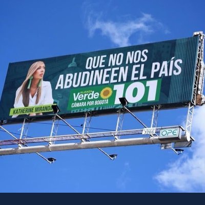 SP® del Ejército. Campesino caqueteño. #Antiuribista sin mesías.
Amante de la Agroindustria.
#ReservaSocialPorLaPaz
#AntiuribistaSigueAntiuribista