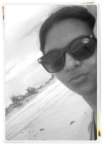 # Quem sou eu?
α meninα que nαo vive sem músicα,
α meninα que nαo vive sem os αmigos,
α meninα que nαo vive sem internet,