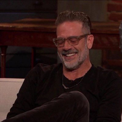 ni_1l's profile picture. get out of here