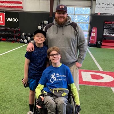 👨‍👦‍👦@hicks_dax and Zane’s Dad ♿️ 🐐Proud Oldhead🧔🏼⚾️ Broadcaster🔊🐾Mart/Navarro Alum🏈🏀Sic Em Bears🐻 📱 281-330-8004 ❓#afgwt #txhsfb