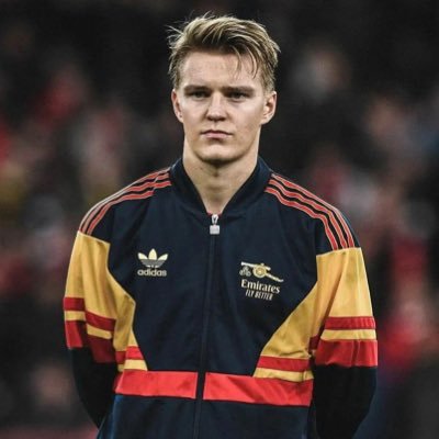 AFCtt10's profile picture. 21 • @Arsenal • 🇲🇲